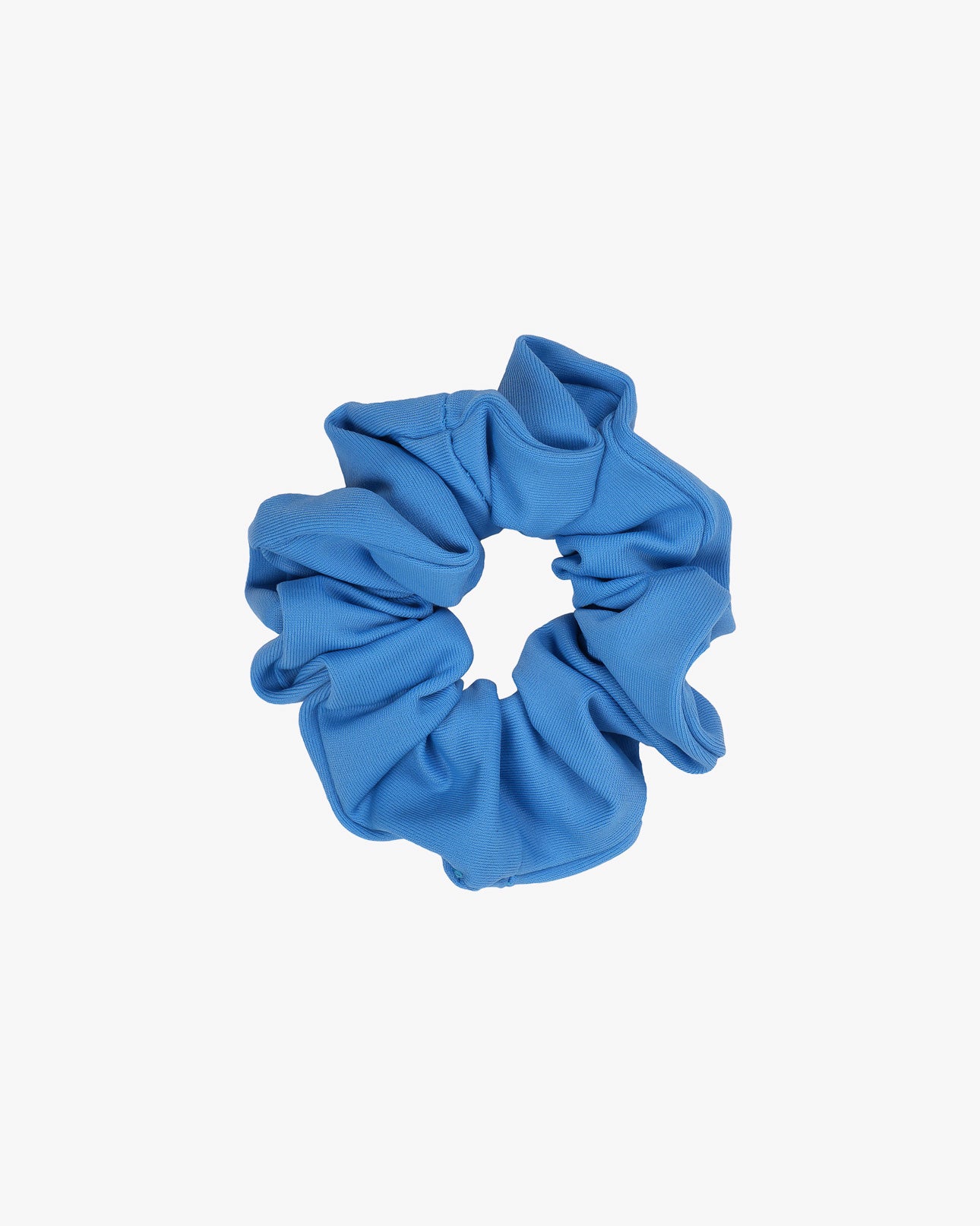 Das Haargummi mini von Main Design ist ein blaues Stoff-Scrunchie aus recyceltem Stoff, abgebildet auf schlichtem weißem Hintergrund – eine umweltfreundliche Wahl für Fans stylischer Haaraccessoires.