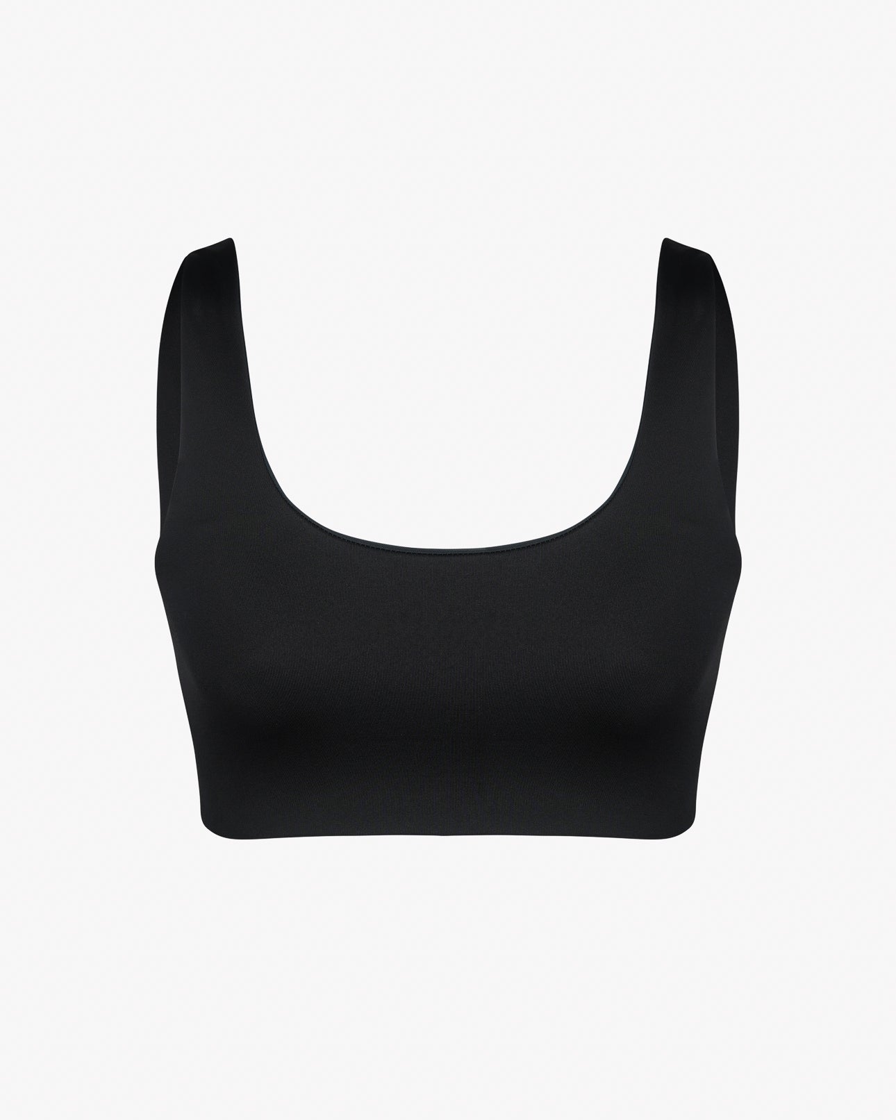 Das Hale Bikini Oberteil von Main Design wird vor einem weißen Hintergrund präsentiert. Dieses schwarze, ärmellose Wendeoberteil hat einen schmeichelhaften Rundhalsausschnitt, der einen U-Ausschnitt mit minimalistischer Eleganz für vielseitiges Styling verbindet.