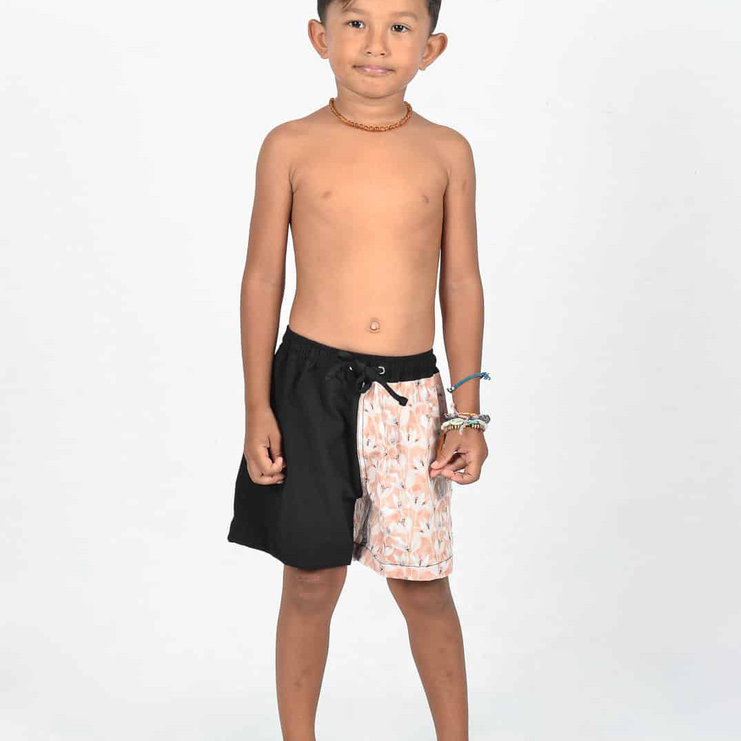 Lean Boy Boardshorts in black-flowers
