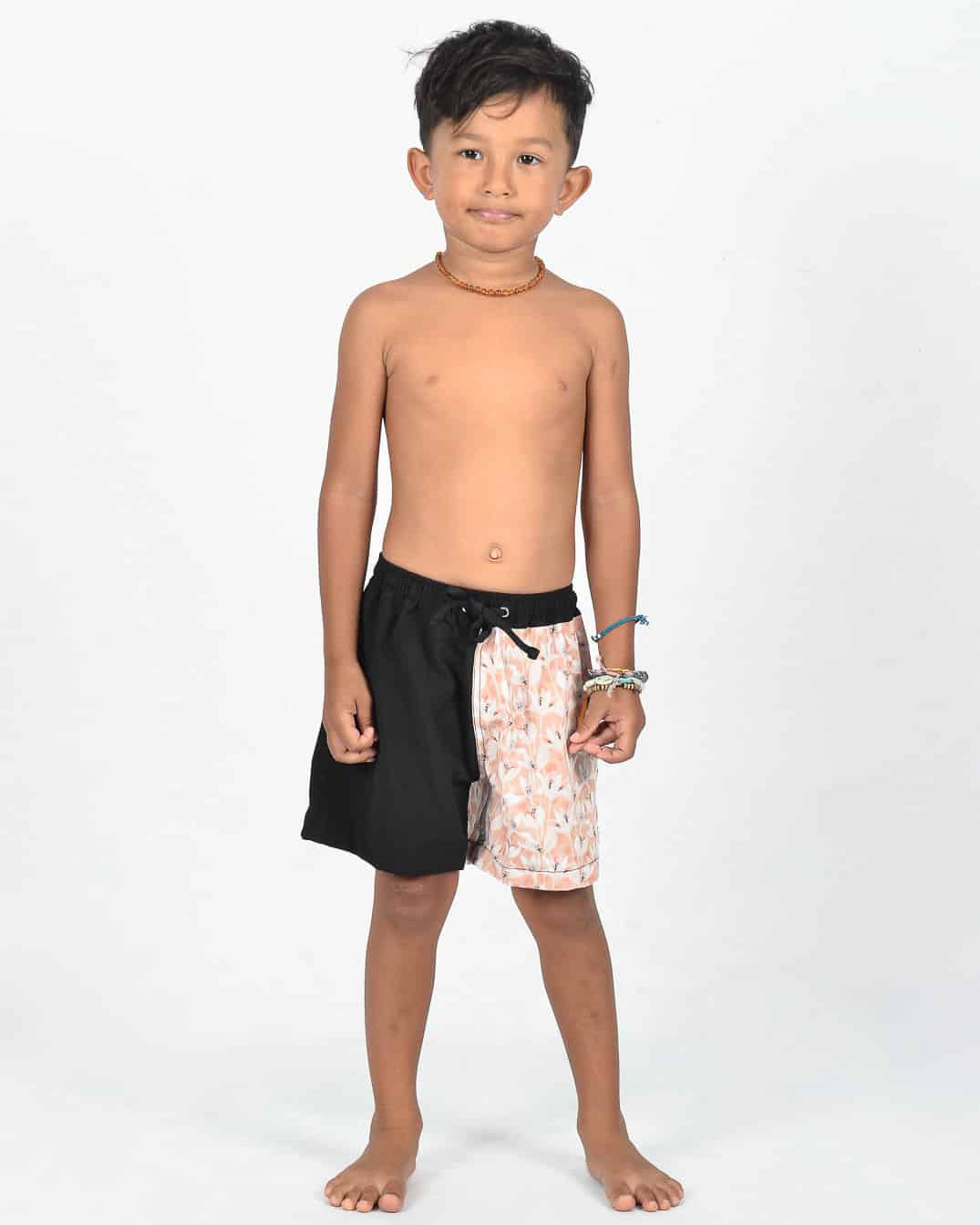 Lean Boy Boardshorts in black-flowers