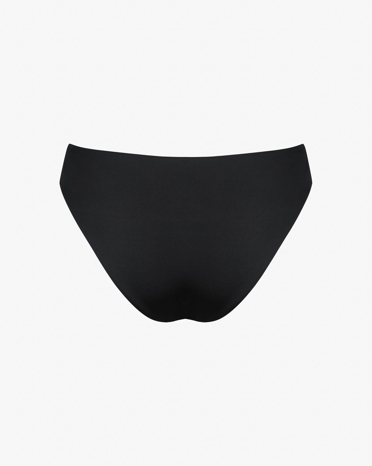 Eine Vorderansicht der Luxe Bikini Hose von Main Design, einem Paar Bikinihöschen im brasilianischen Schnitt in Schwarz aus nachhaltigen Materialien vor weißem Hintergrund.
