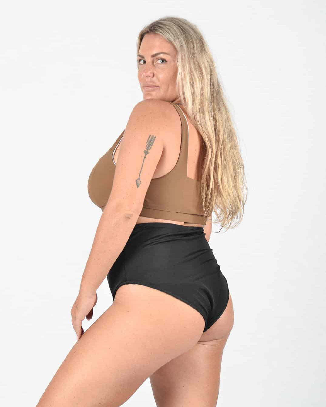 Rise Bikini Top mocha flowers, Posh Bikini Bottom black