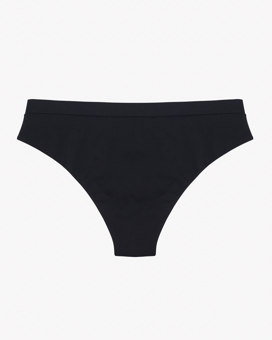 Eine schwarze Main Design Ember Bikinihose aus recycelten Materialien ist vor einem schlichten weißen Hintergrund zu sehen. Das Design ist schlicht mit einem nahtlosen Bund und minimalen Details und bietet ein glattes und elegantes Erscheinungsbild.