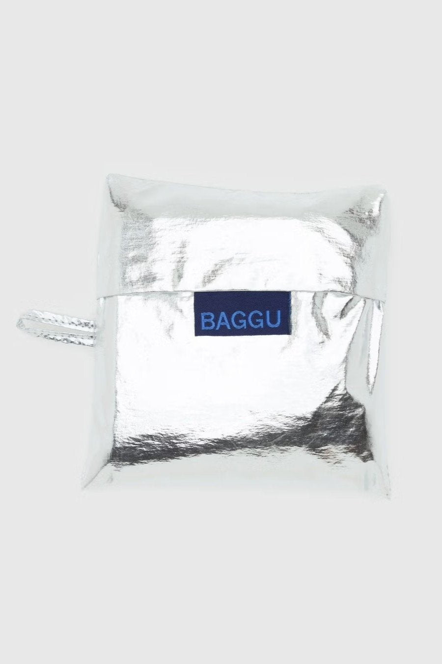 BAGGU Standard Tasche gefaltet in metallic silver