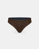Die Luxe Glitter Bikini Hose von Main Design, ein hoch taillierter, brasilianischer Schnitt in Braun aus recycelten Materialien, wird vor einem schlichten weißen Hintergrund gezeigt.