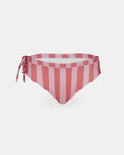 Die Tide Surf Bikini Hose von Main Design zeichnet sich durch vertikale Streifen in Rosa und Weiß, eine hohe Taille und einen verstellbaren Kordelzug auf der linken Seite aus, der vor einem einfarbig weißen Hintergrund gezeigt wird.