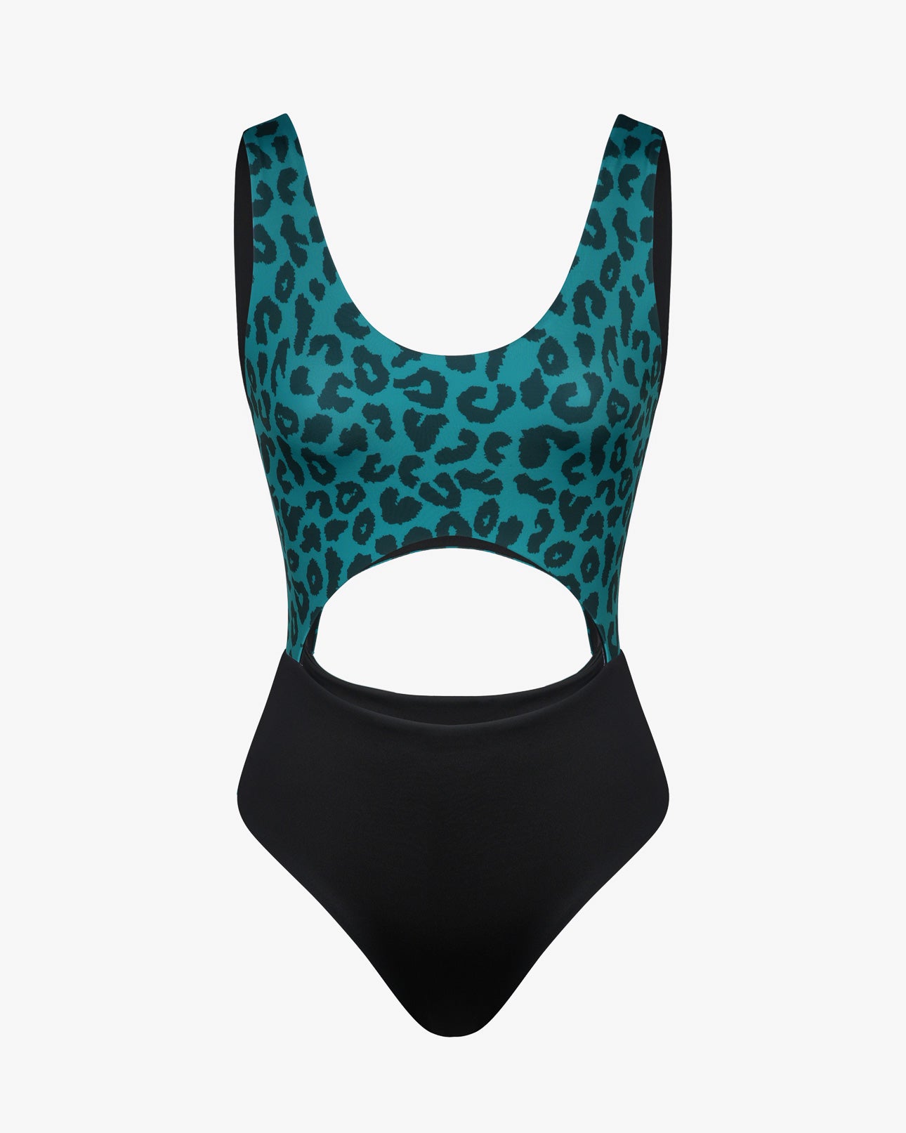 Nova Badeanzug von Main Design: Ein einteiliger Badeanzug mit einem Oberteil in blaugrünem und schwarzem Leopardenmuster, einem schwarzen Unterteil und einem großen Bauchausschnitt aus chlorresistentem Stoff. Abgebildet auf einem schlichten weißen Hintergrund.